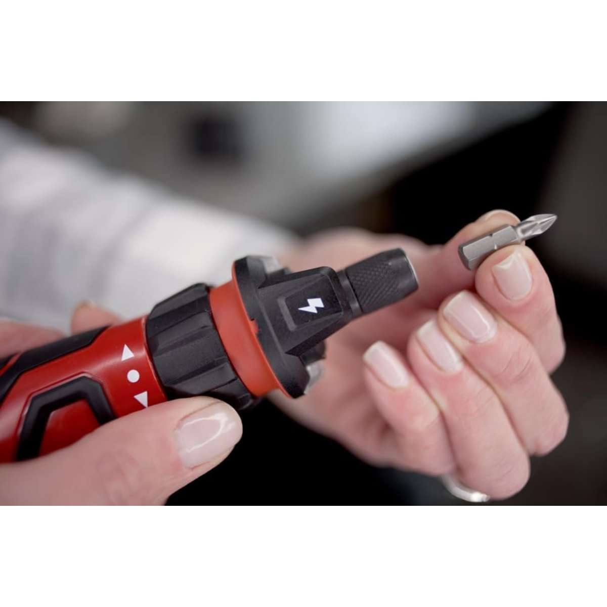 SKIL Rechargeable 4V Cordless Screwdriver Red