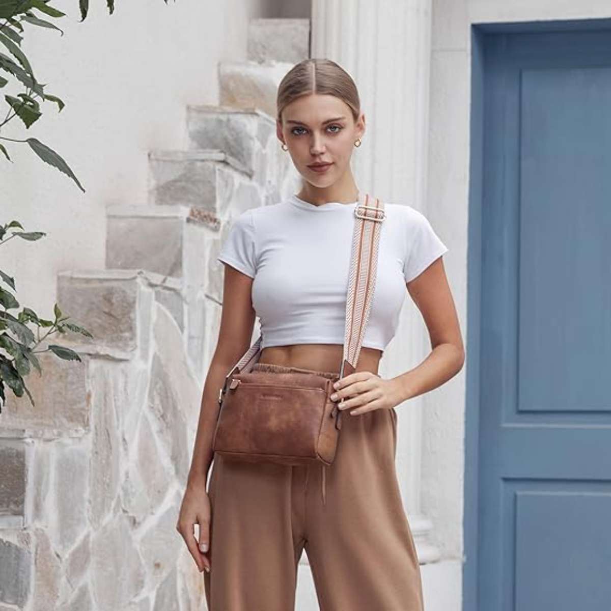Bossten's small crossbody bag