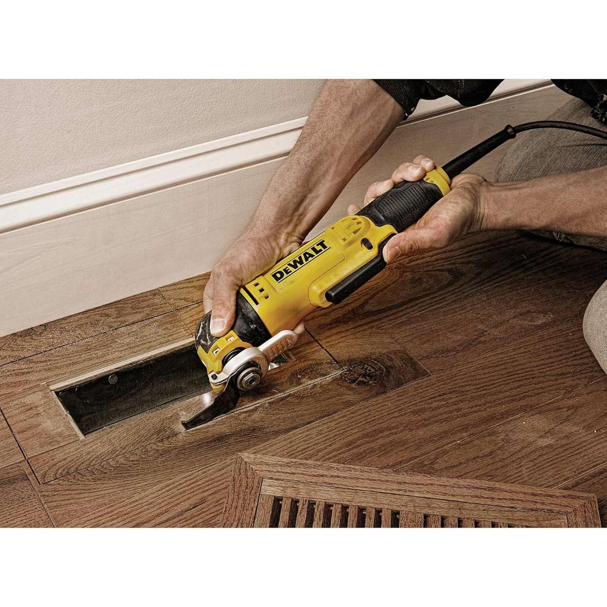 DEWALT Oscillating Tool, 3 Amps (DWE315K)