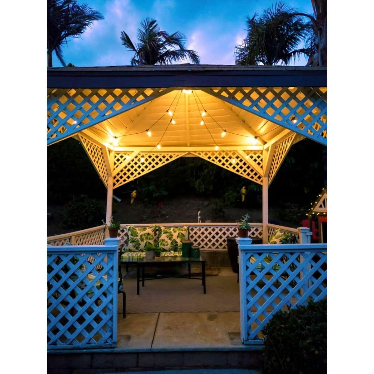 Brightech Ambience Pro Solar Outdoor String Lights 1W Soft White