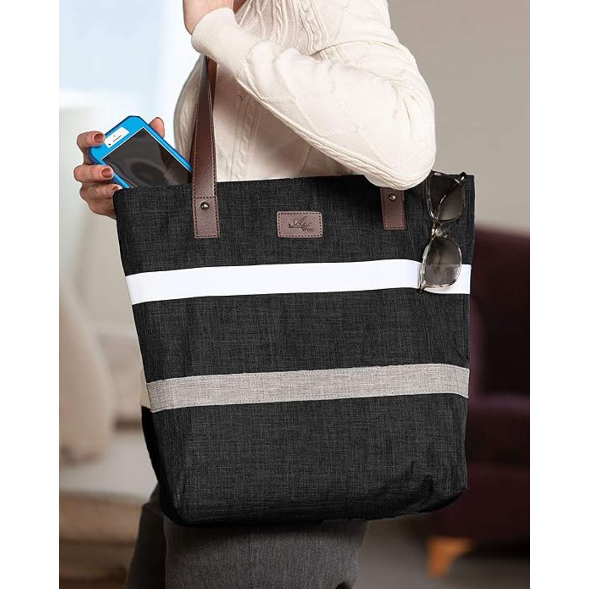 Shoulder tote bag