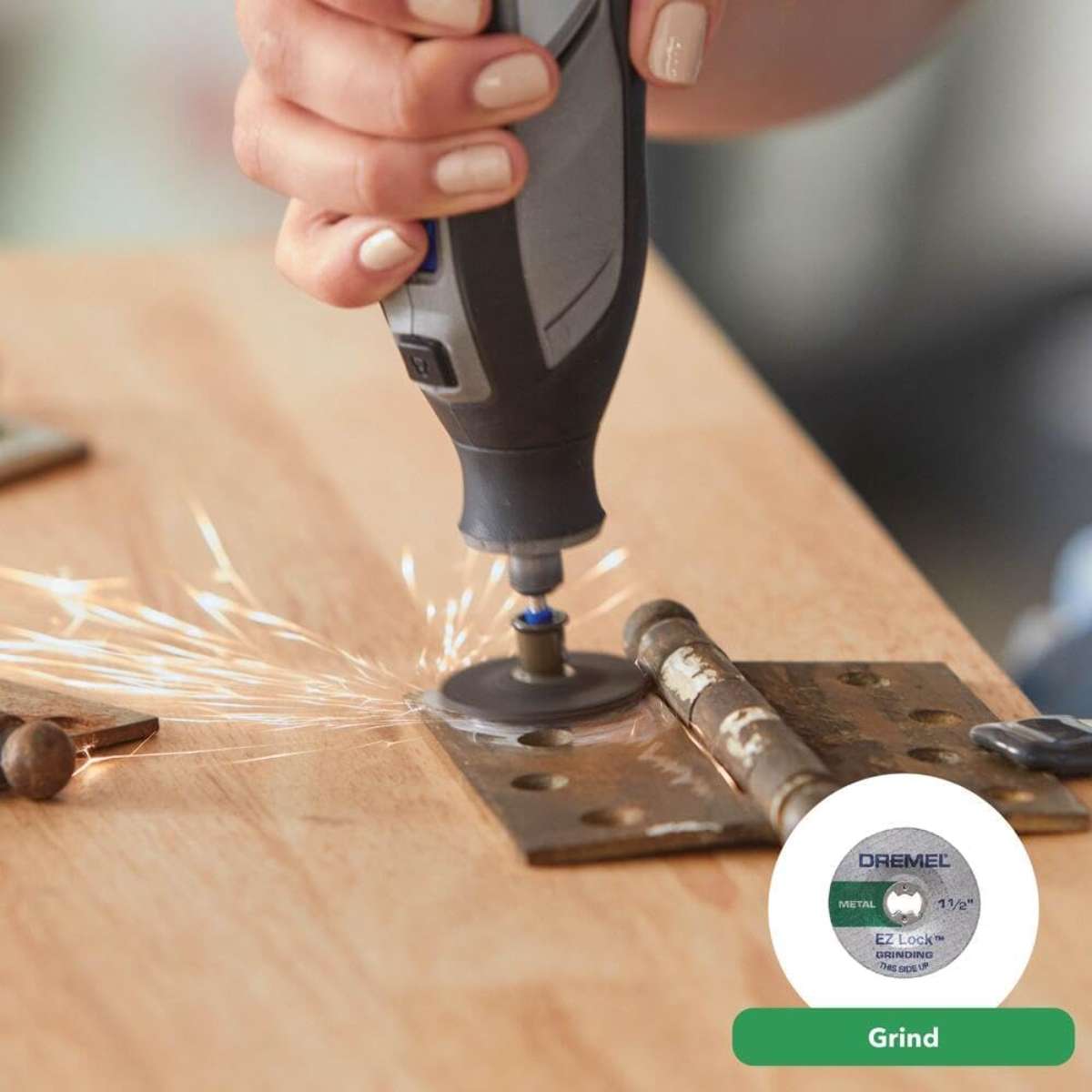 Dremel 8240-5 12V Cordless Rotary Tool Kit