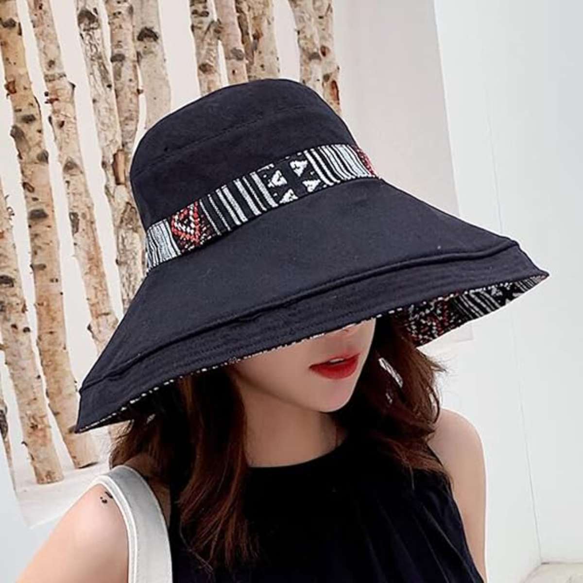 Women's wide-brimmed sun hat metal wired-brimmed beach hat