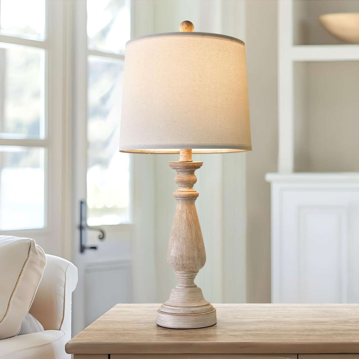 PORTRES 24.5" MEDIEVAL SINGLE TABLE LAMP