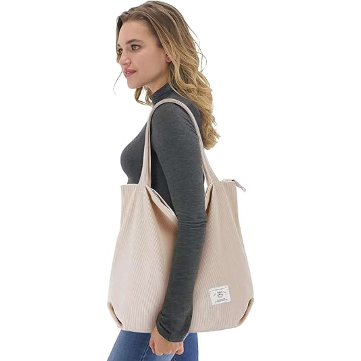 Lady's Khalidi pocket shoulder bag