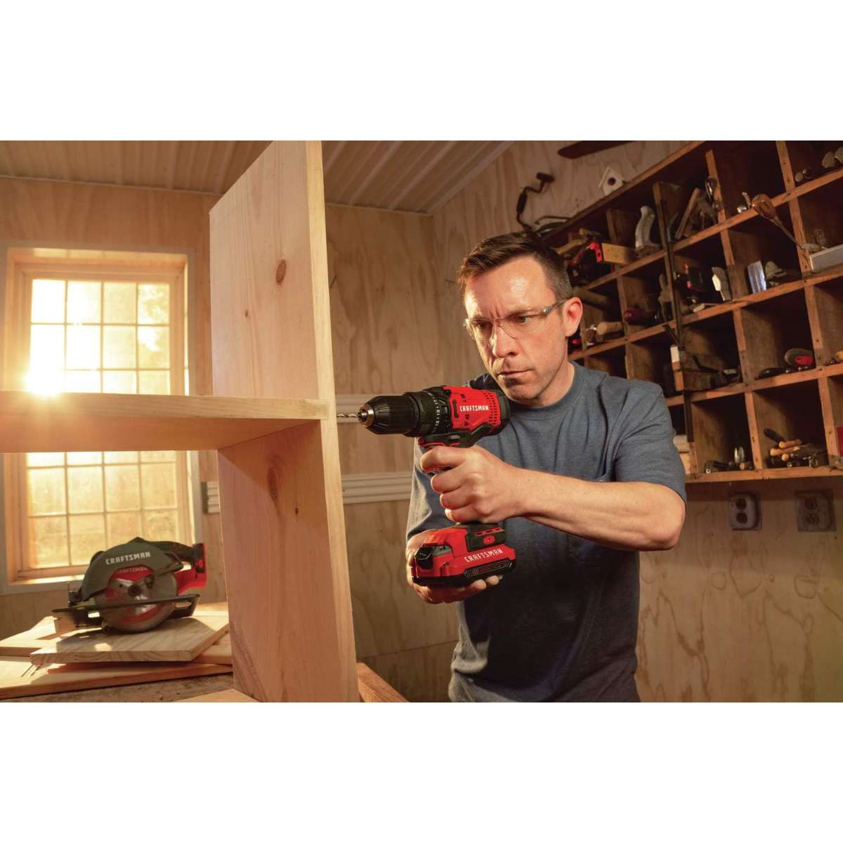 CRAFTSMAN V20 Cordless Power Drill (CMCD700C1)