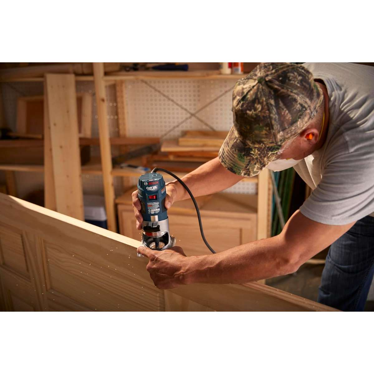 BOSCH PR20EVS ROUTER TOOL, 1 HP 5.6 AMP ELECTRONIC SHIFT