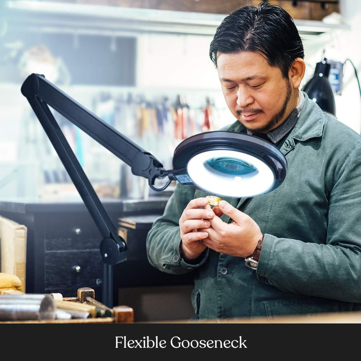 Brightech Lightview Pro Magnifying glass