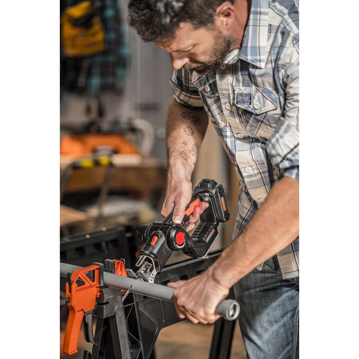 Worx 20V AXIS 2-in-1 charging tool, including battery and charger