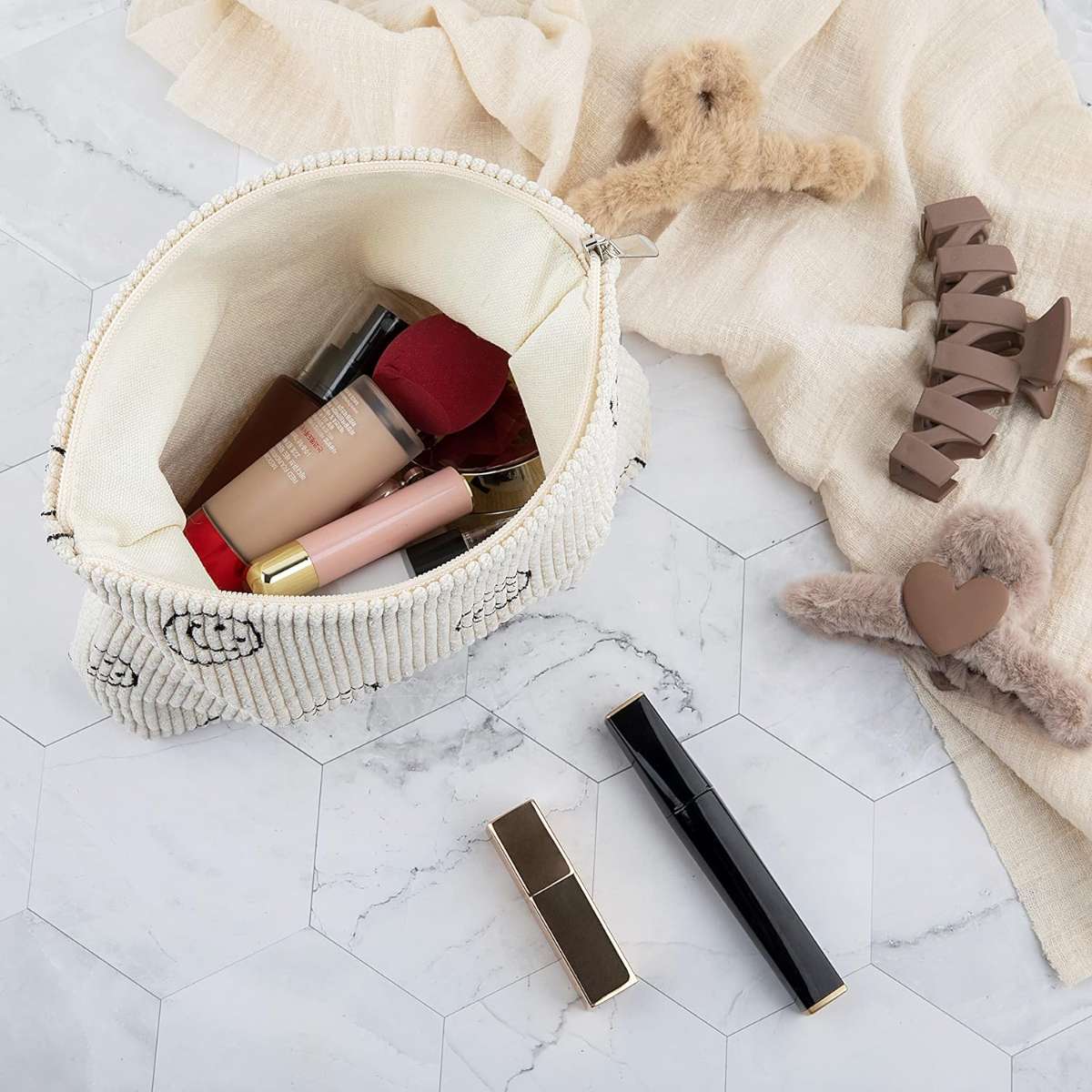 Women's Cosmetic Bag (Beige)