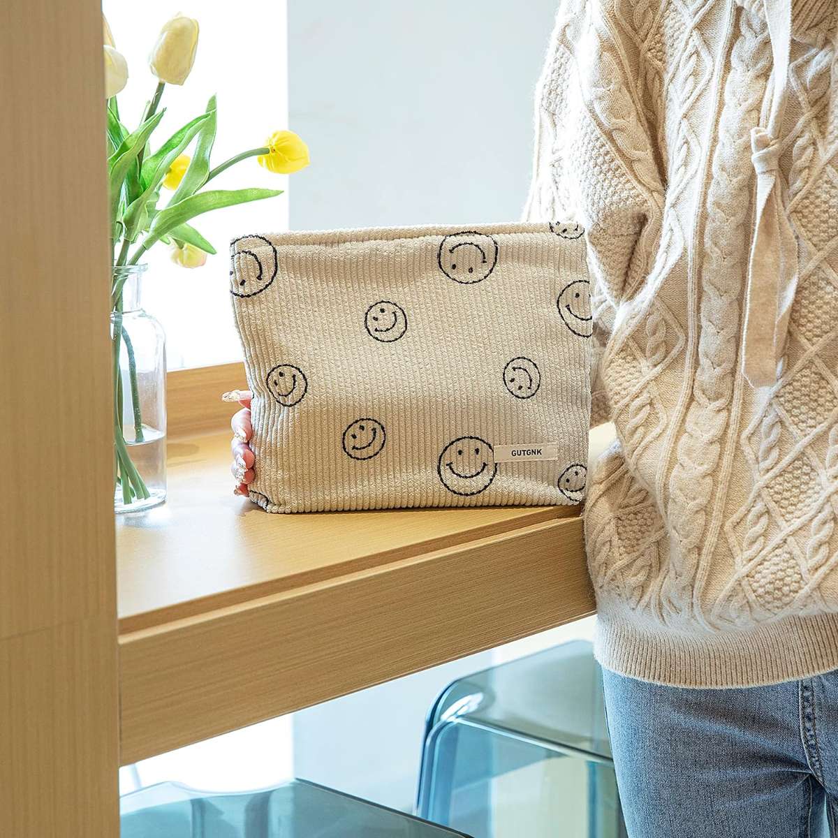 Women's Cosmetic Bag (Beige)
